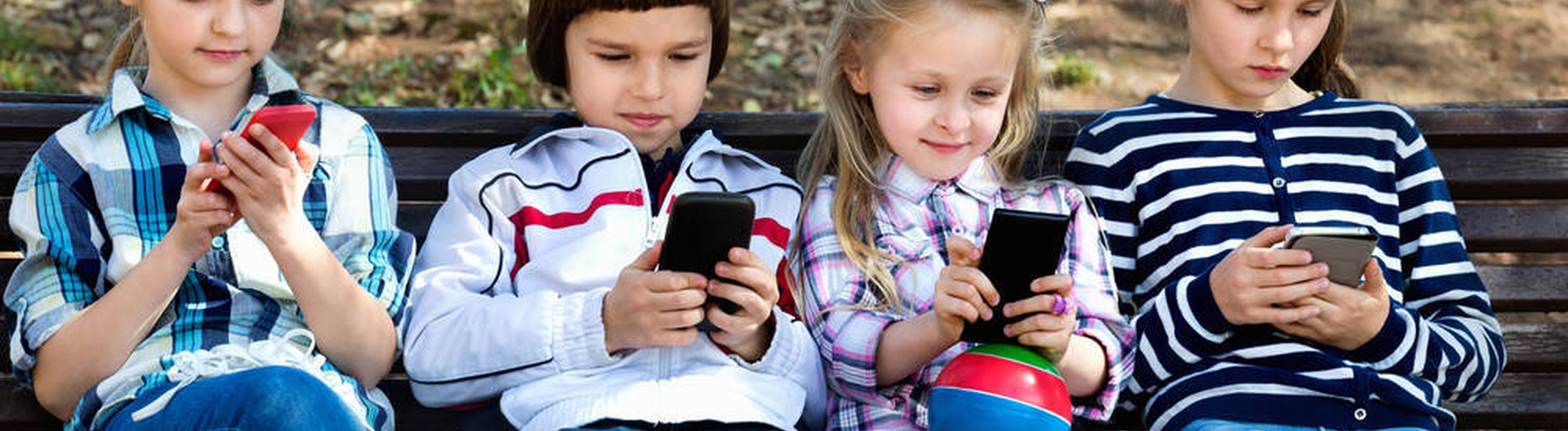 Ventajas y perjuicios de juguetes y/o dispositivos electrónicos por parte del público infantil